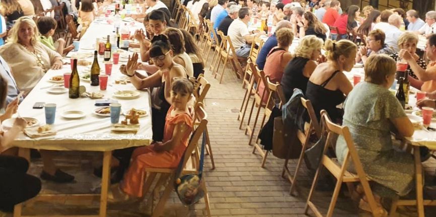 Festes als barris